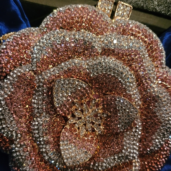Verano Hill Rose rhinestone clutch - Picture 3 of 5